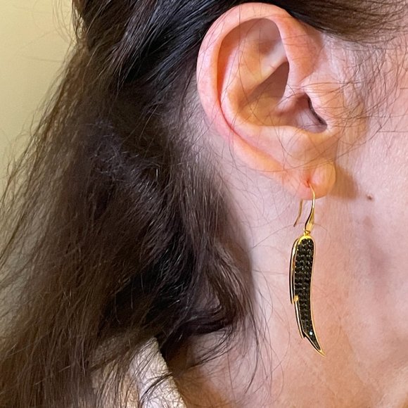 B Italy Vintage Gold Tone Elongated Teardrops with Black CZs - Picture 8 of 8